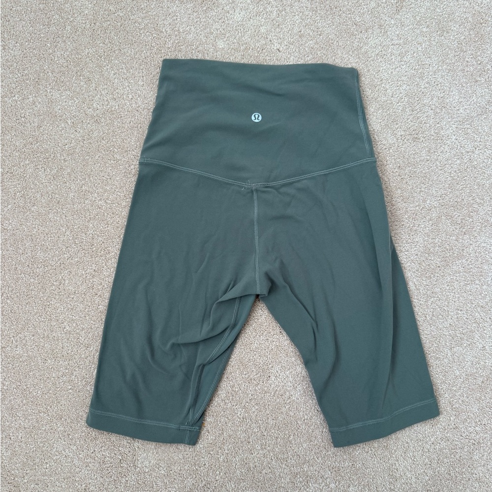 Lululemon 10” Inseam Super High Rise Biker Shorts - Picture 4 of 5